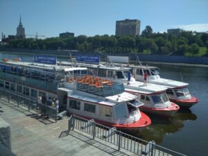 semeyniy-utrenniy-kruiz-zavtrak-picca-tur-08