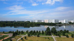 utrenniy-semeyniy-kruiz-iz-pechatnikov-do-parka-gorkogo-s-ekskursovodom-na-bortu-03