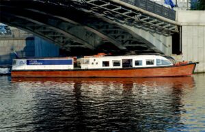 uvlekatelnaya-rechnaya-progulka-vokrug-zolotogo-ostrova-s-zhivym-gidom-16