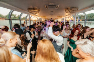 vip-vypusknoy-na-teplokhode-river-palas-2-14