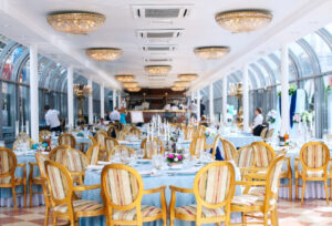 vypusknoy-na-panoramnoy-vip-yakhte-river-palas-03