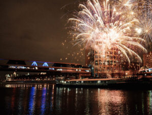 vypusknoy-na-panoramnoy-vip-yakhte-river-palas-19