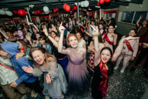 vypusknoy-na-teplokhode-rio-4-09