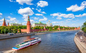 vypusknoy-po-super-tsene-na-teplokhode-santa-mariya-06