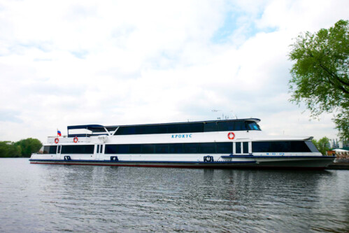 Теплоход Крокус