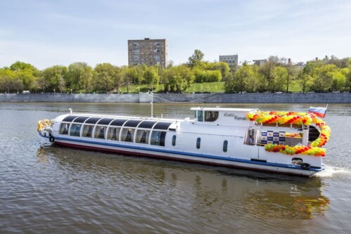 Теплоход Гнездо Глухаря