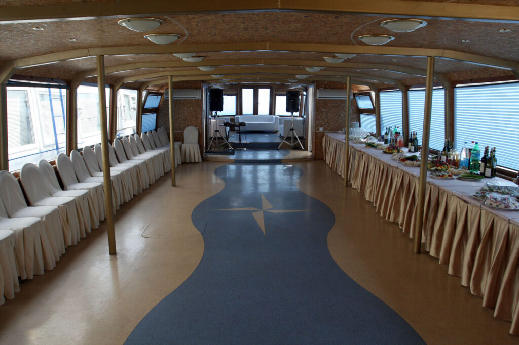 hall4