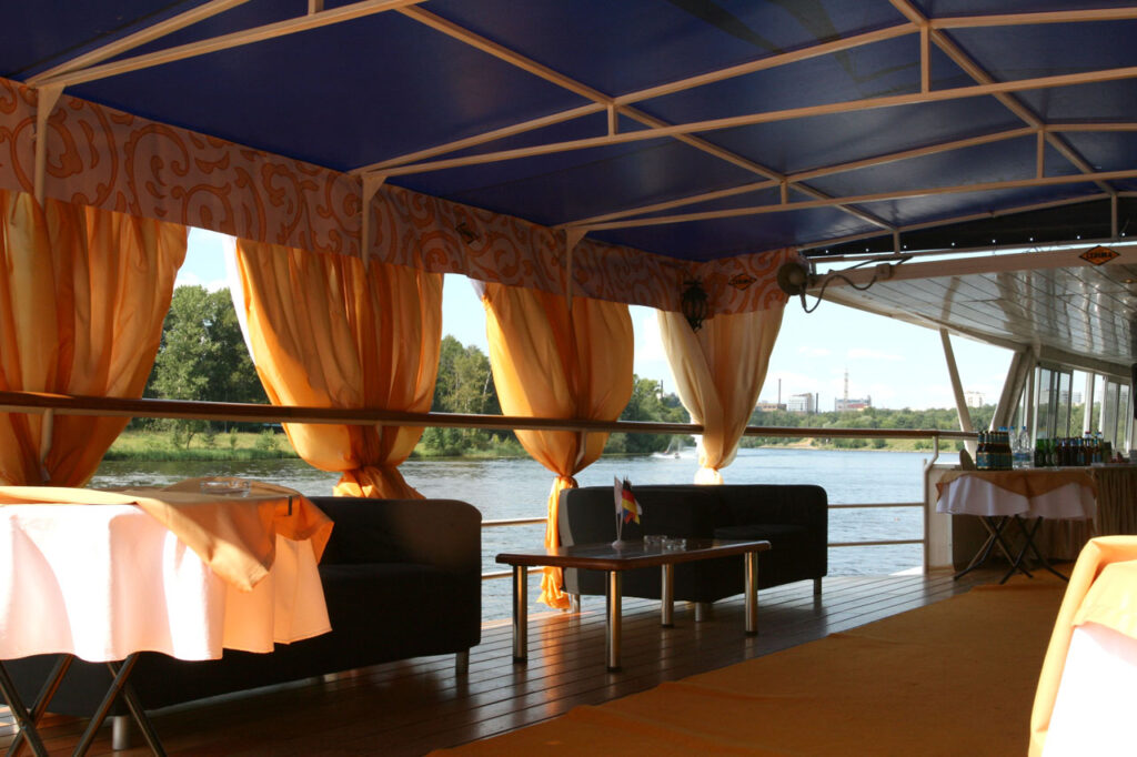 upper_deck6