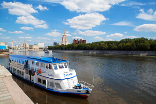 Теплоход Позитив