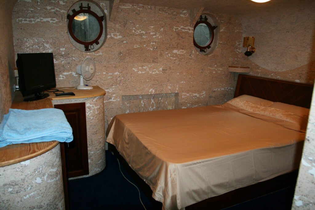 cabin-2